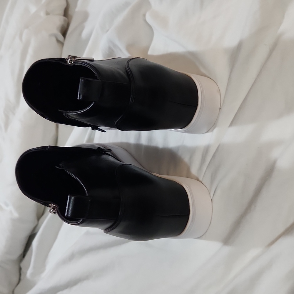 JUSTFAB WEDGE BOOTIES NEW WITHOUT BOX - Picture 3 of 4